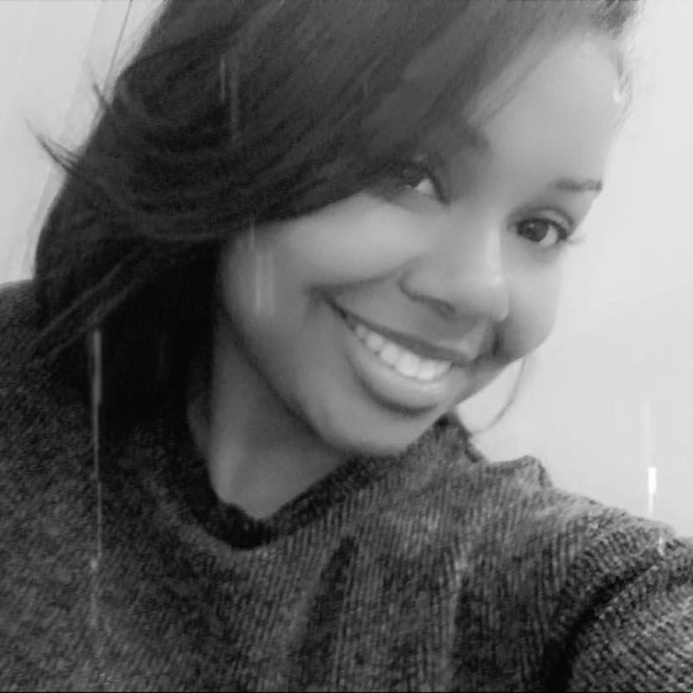 Meet your Posher, Lia